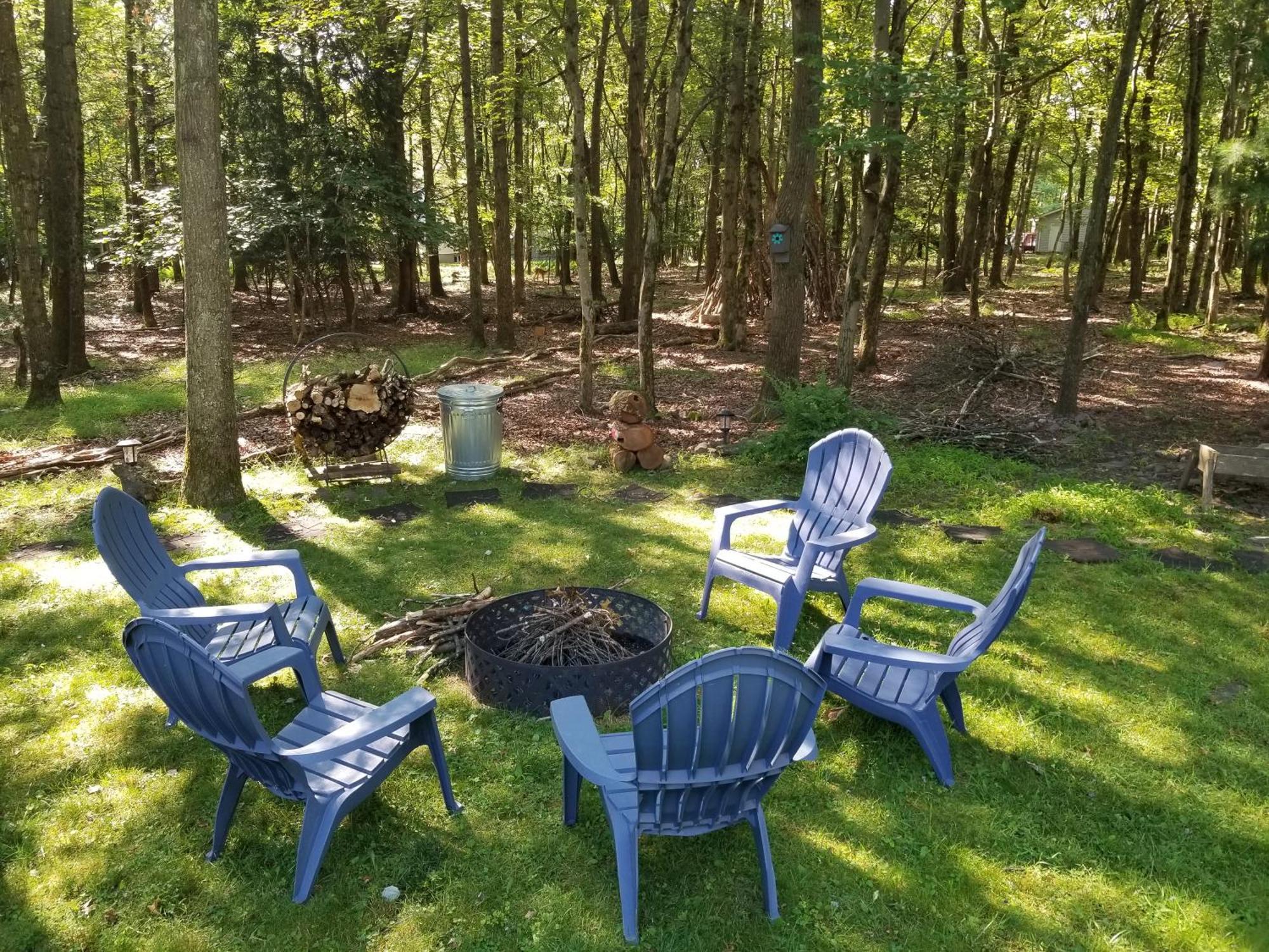 Serenity And Fun All In One In This Cozy Pocono Cabin Jim Thorpe Buitenkant foto