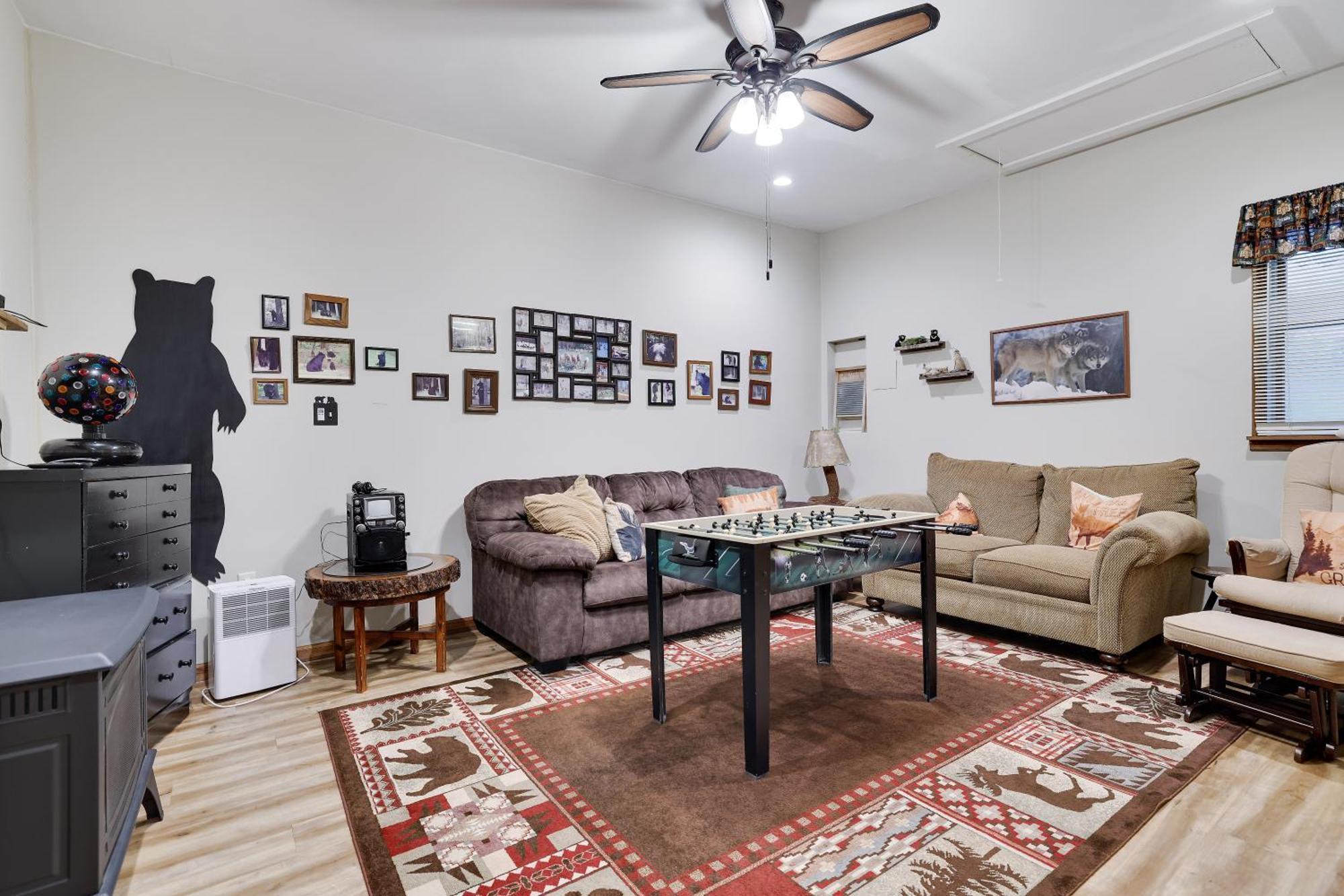 Serenity And Fun All In One In This Cozy Pocono Cabin Jim Thorpe Buitenkant foto