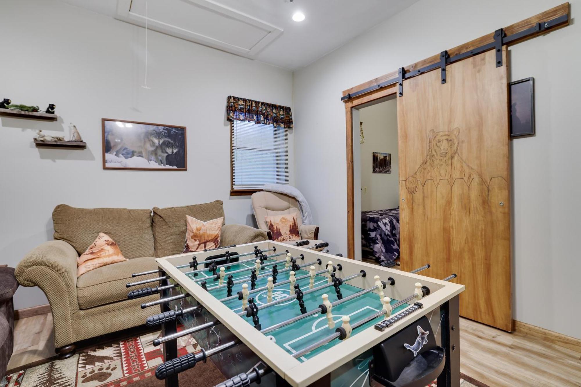 Serenity And Fun All In One In This Cozy Pocono Cabin Jim Thorpe Buitenkant foto